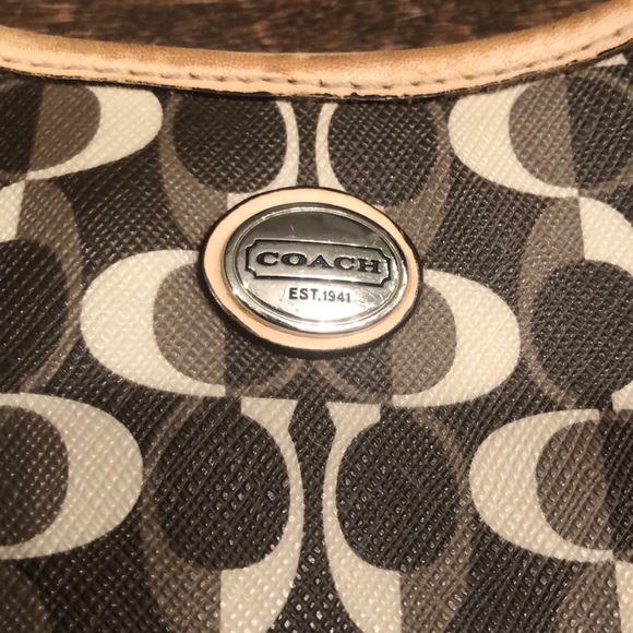 Coach Oversized tote in shades of brown - Picture 3 of 8